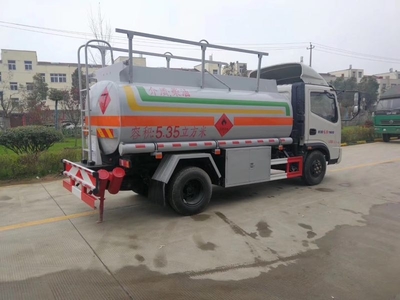 東風(fēng)牌油罐車夏季促銷 助力運(yùn)輸行業(yè)降本增效