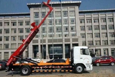 華菱星馬吊臂式背罐車 高效、安全、可靠的散裝物料運輸解決方案